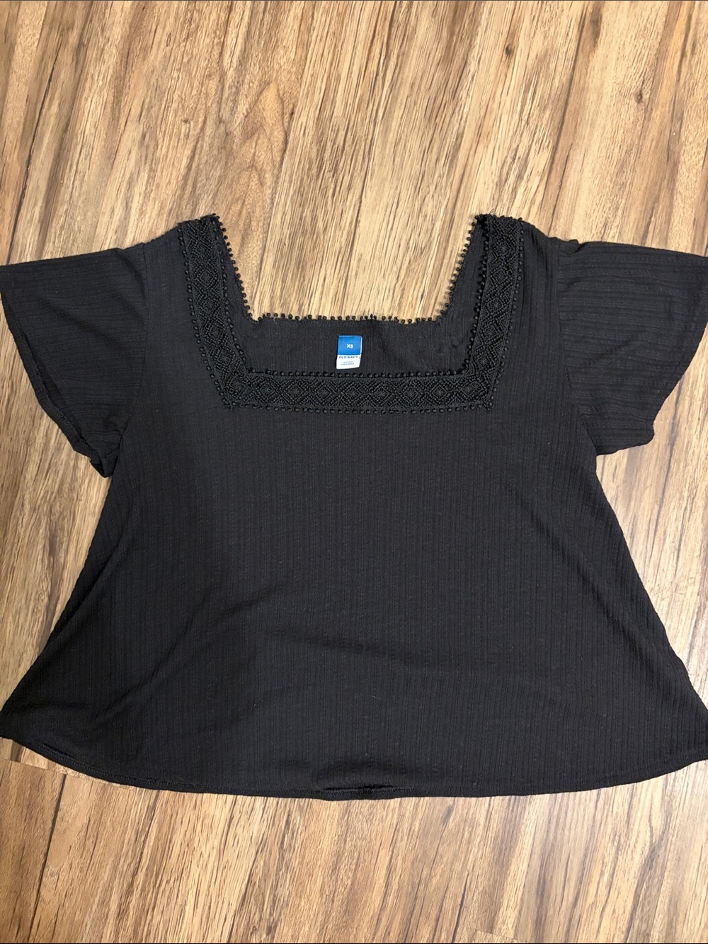 Old Navy Square-Neck Short Sleeve Crop Top